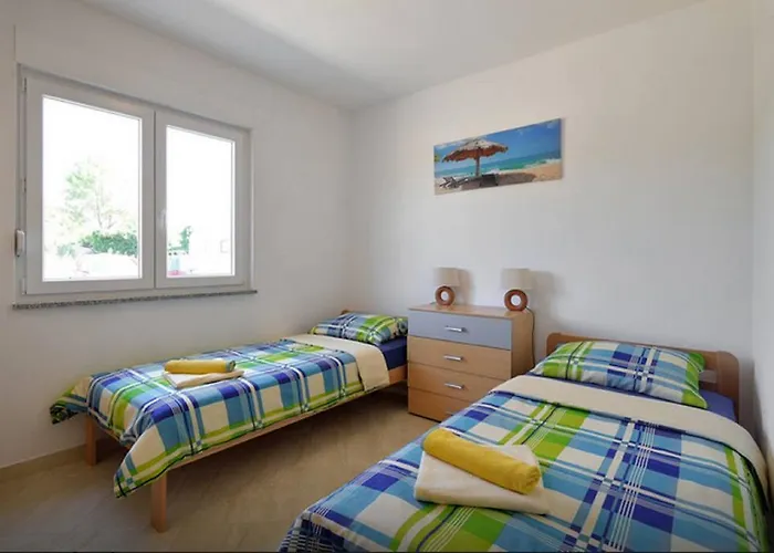 Apartment Una דירה