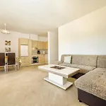 Apartment Apartment Una Pula