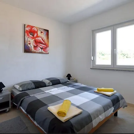 Apartment Una * Pula