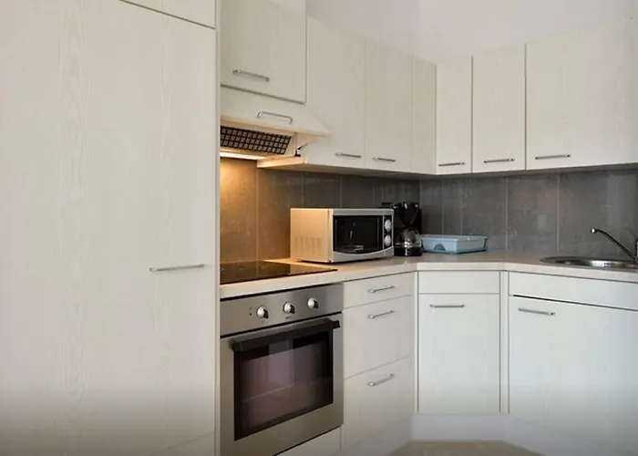 아파트 Apartment Una *